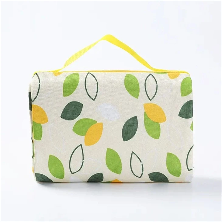 picnic blanket custom